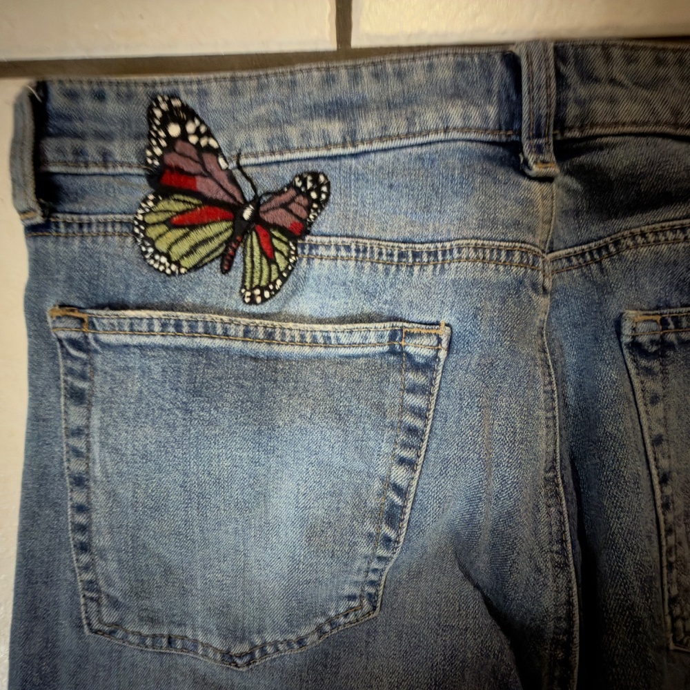 $139 Lucky Bridgette high rise slim straight jean w/butterfly embroidery 12/31 - Picture 16 of 16